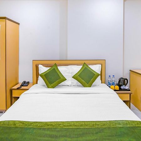 Treebo Orbit Inn Mumbai  Buitenkant foto