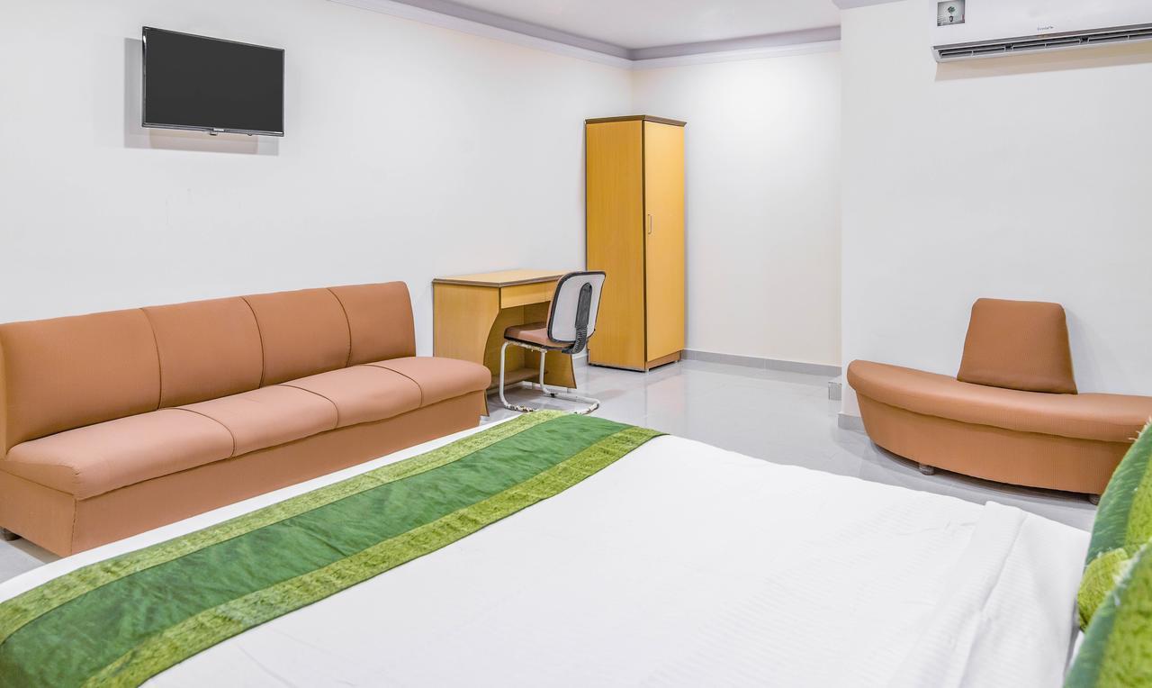 Treebo Orbit Inn Mumbai  Buitenkant foto