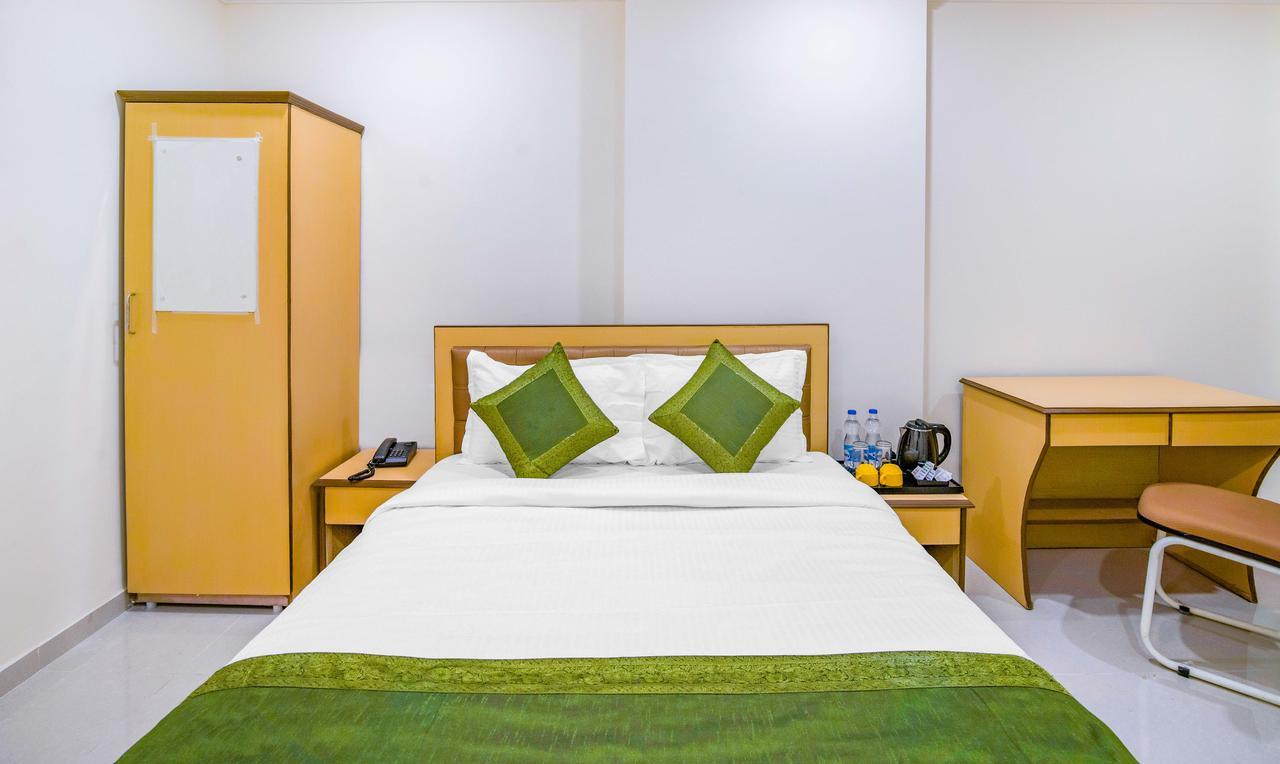 Treebo Orbit Inn Mumbai  Buitenkant foto