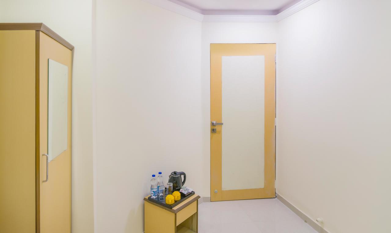 Treebo Orbit Inn Mumbai  Buitenkant foto
