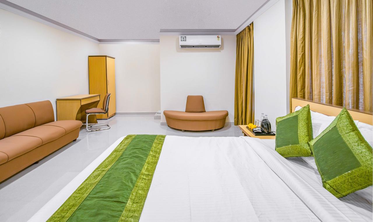 Treebo Orbit Inn Mumbai  Buitenkant foto