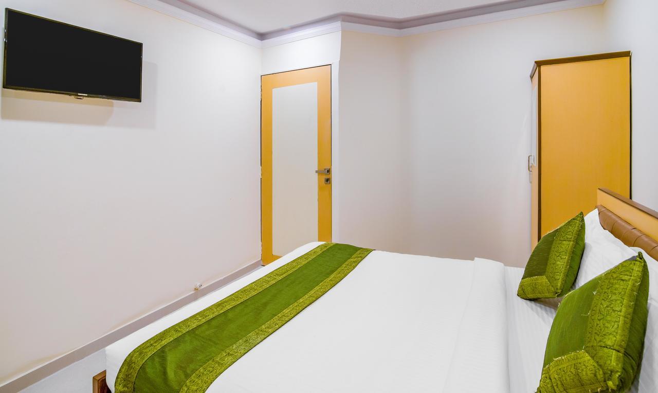 Treebo Orbit Inn Mumbai  Buitenkant foto